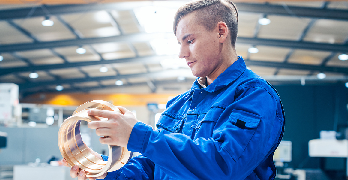 ślusarz-praca-Islandia-2025